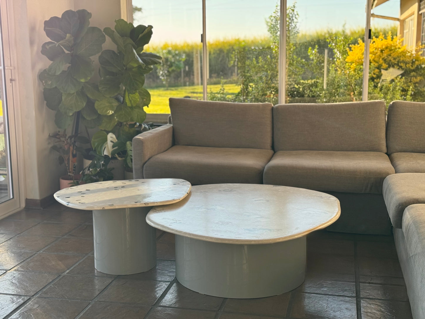 Nesting tube coffee tables